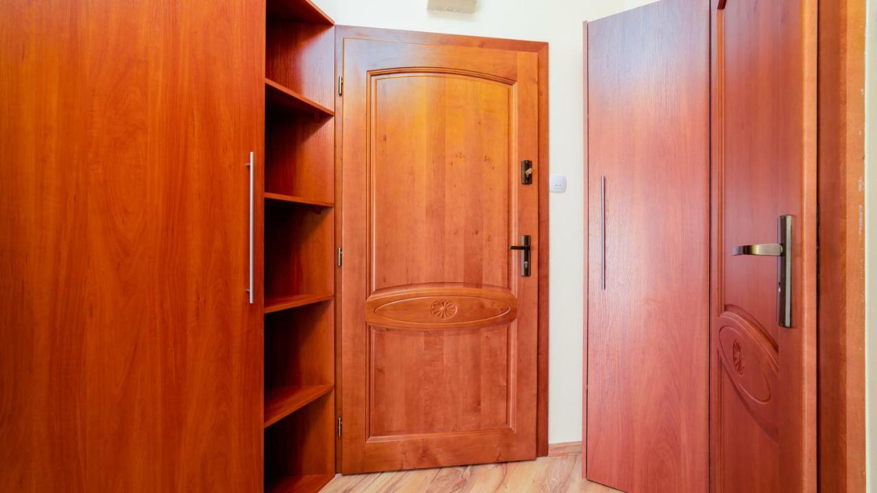 Everysky - Wilcza 3a Apartment